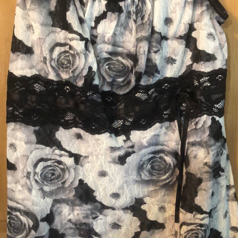 Tank top blouse - Picture 2 of 2